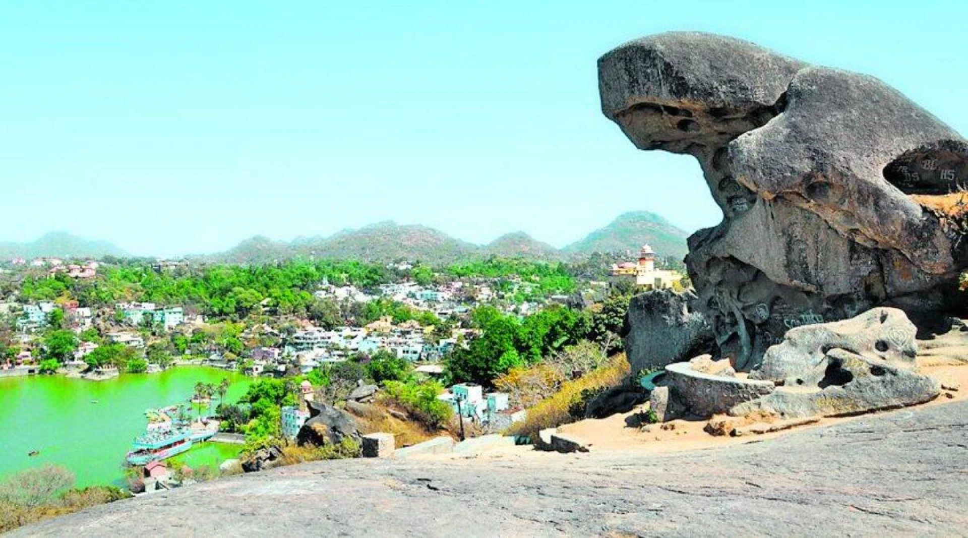 Cultural Sightseeing Tour from Jaisalmer to Mount Abu