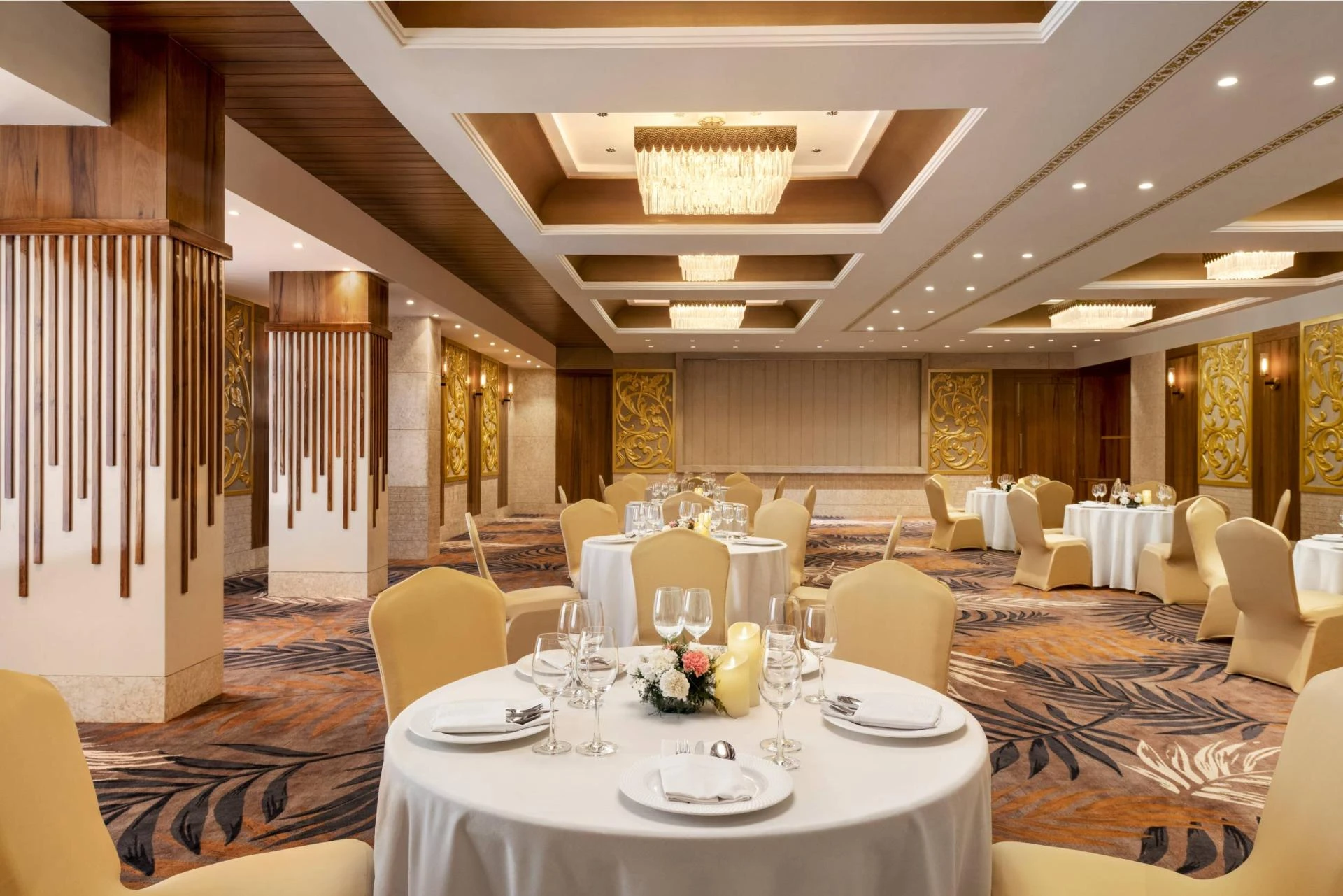 Where Every Guest Is Treated Like Royalty: The Ultimate Luxury Hotel Experience in Udaipur