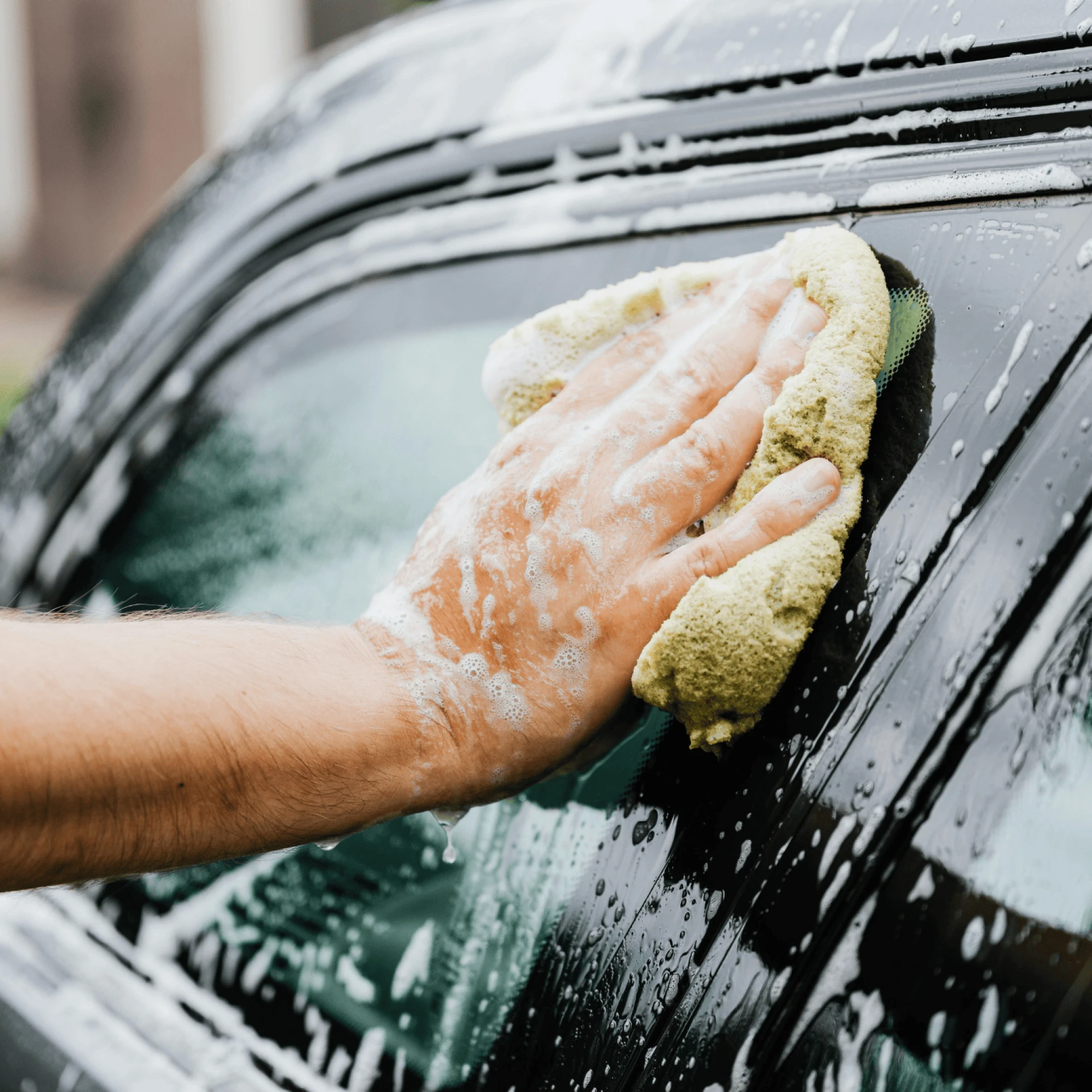 Struggling with Heat, Glare, or Fading? Here’s the Ceramic Tint Mistake Most Drivers Make