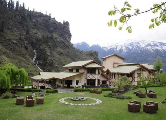 Top 7 Features That Make 5 Star Resorts Truly World Class