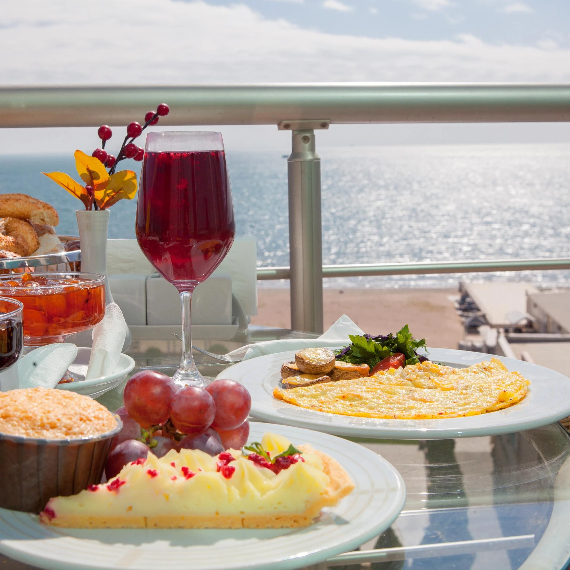 Discover the Ultimate Romantic Escape: A San Fran Dinner Cruise