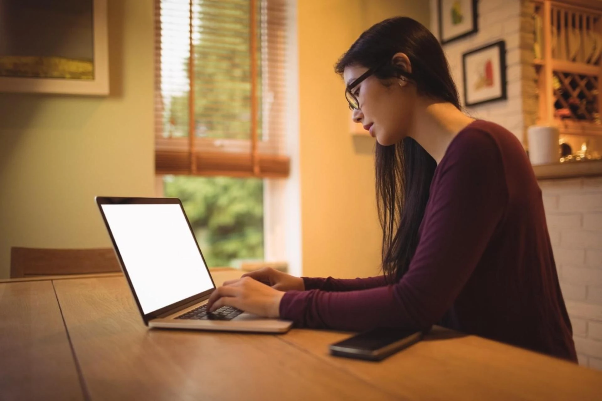 Common Reasons an Application for Super Visa Gets Delayed