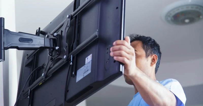 Top TV Mounting and TV Installation Services for Toronto Homeowners