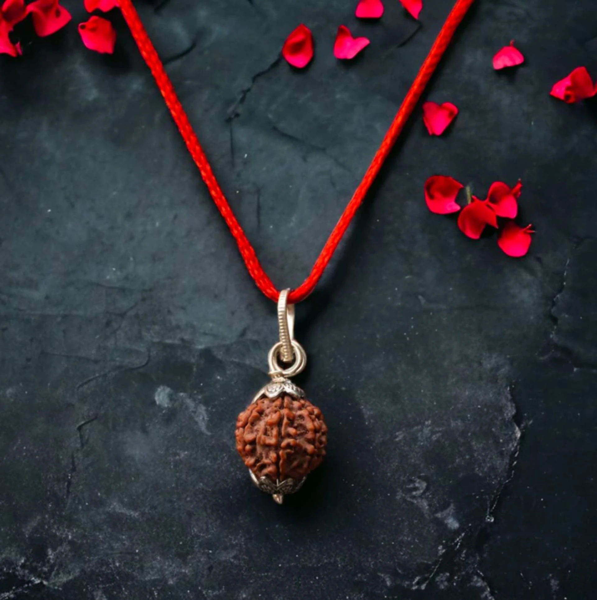 The Ancient Science Behind the Benefits of Wearing Rudraksh