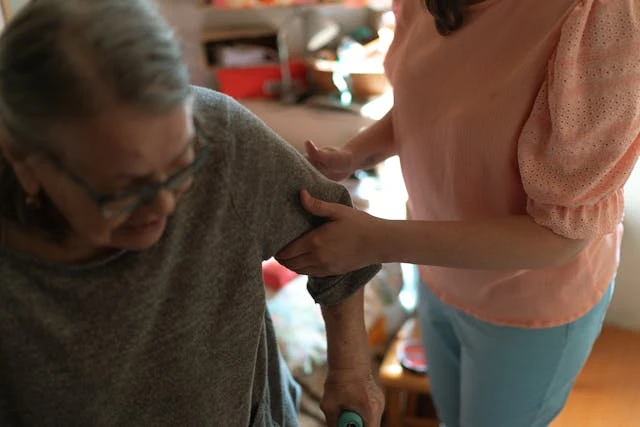 Is Senior Living Right for Your Loved One? Here's How to Know