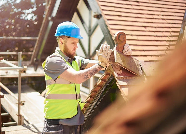 Protecting Your Investment: Smart Roofing and Siding Solutions for Commercial Properties