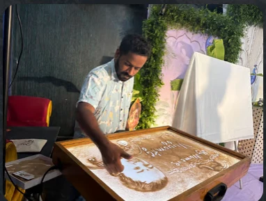Sandartlive | Sandartlive performance | Sand Art Renu