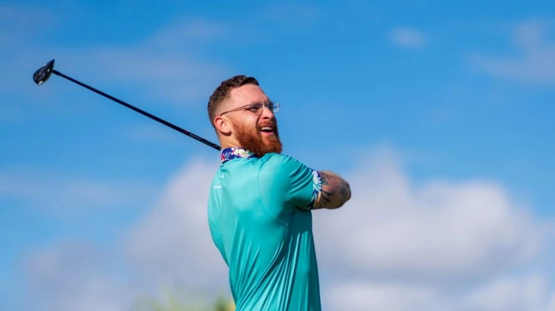 Guide to Golf Equipment, Custom Balls & Driving Ranges in USA