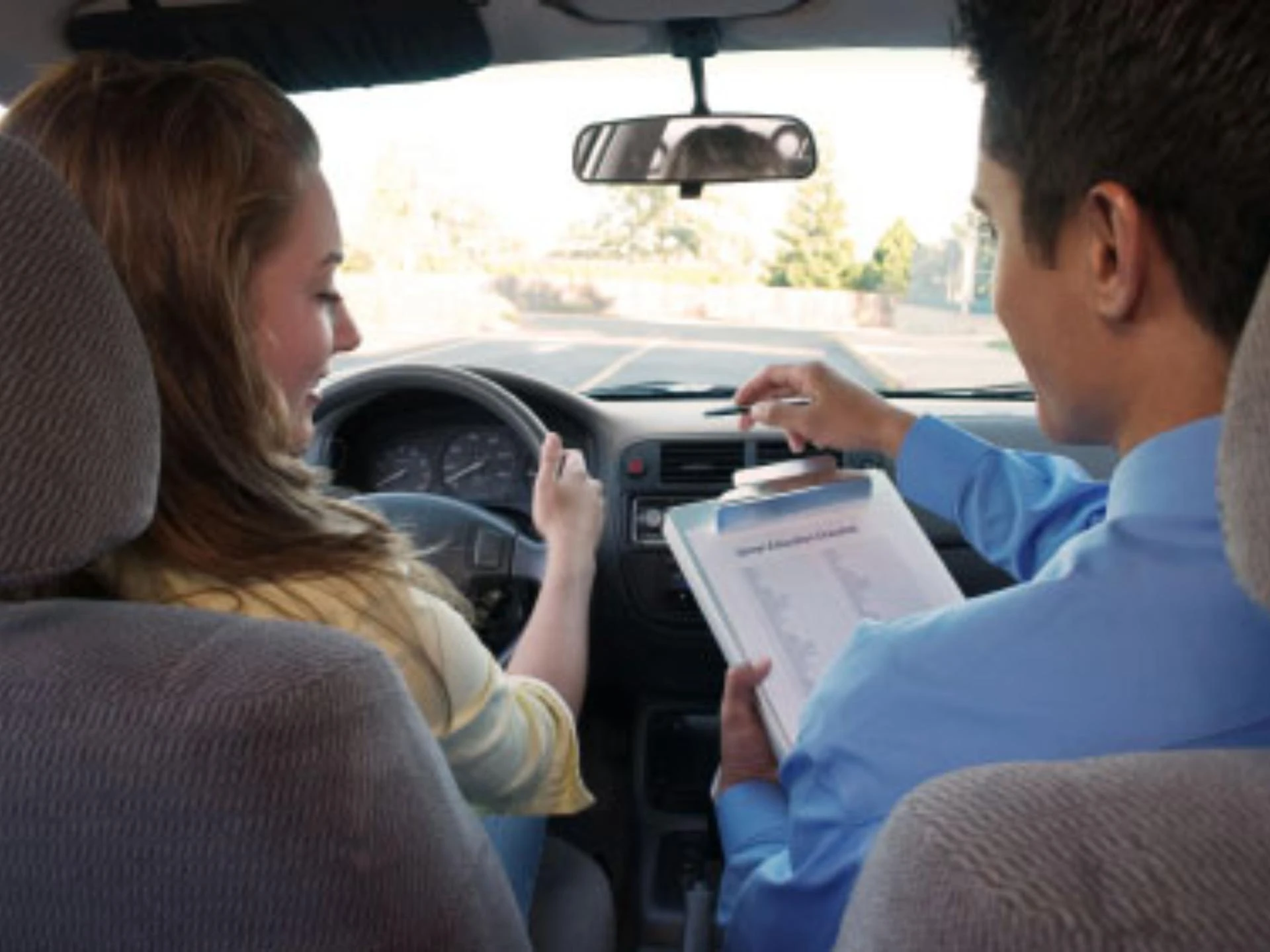 Benefits of Learning to Drive with a Local Instructor in Box Hill