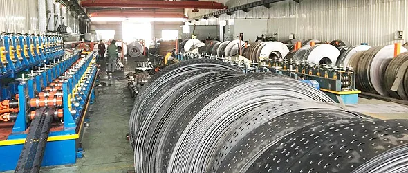 How to Choose the Right Rack Manufacturer for Your Needs?
