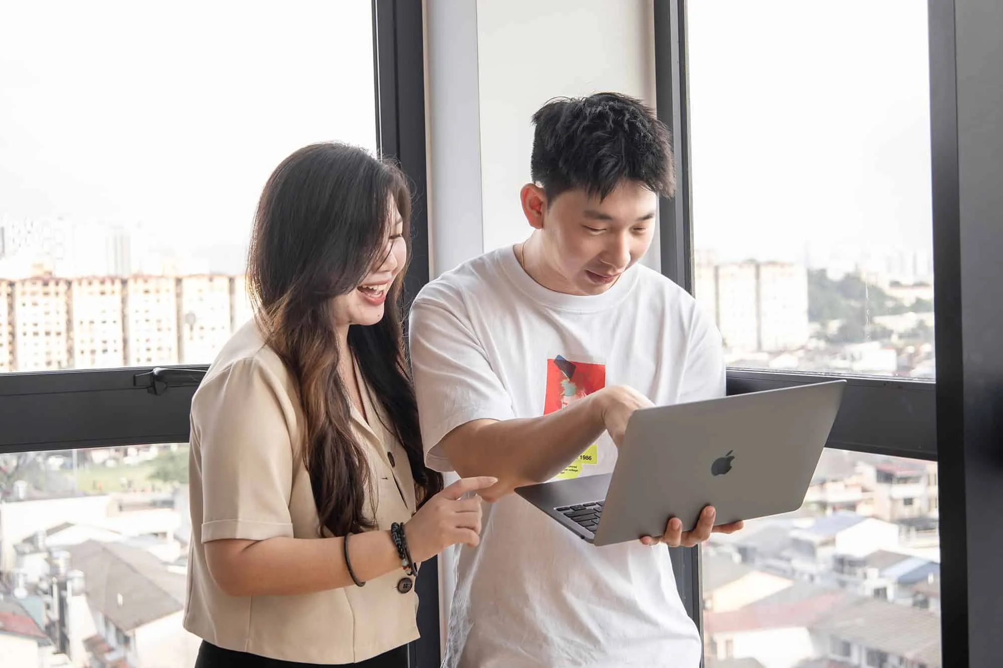 How SEO Expert Malaysia Services Help You Beat Competitors