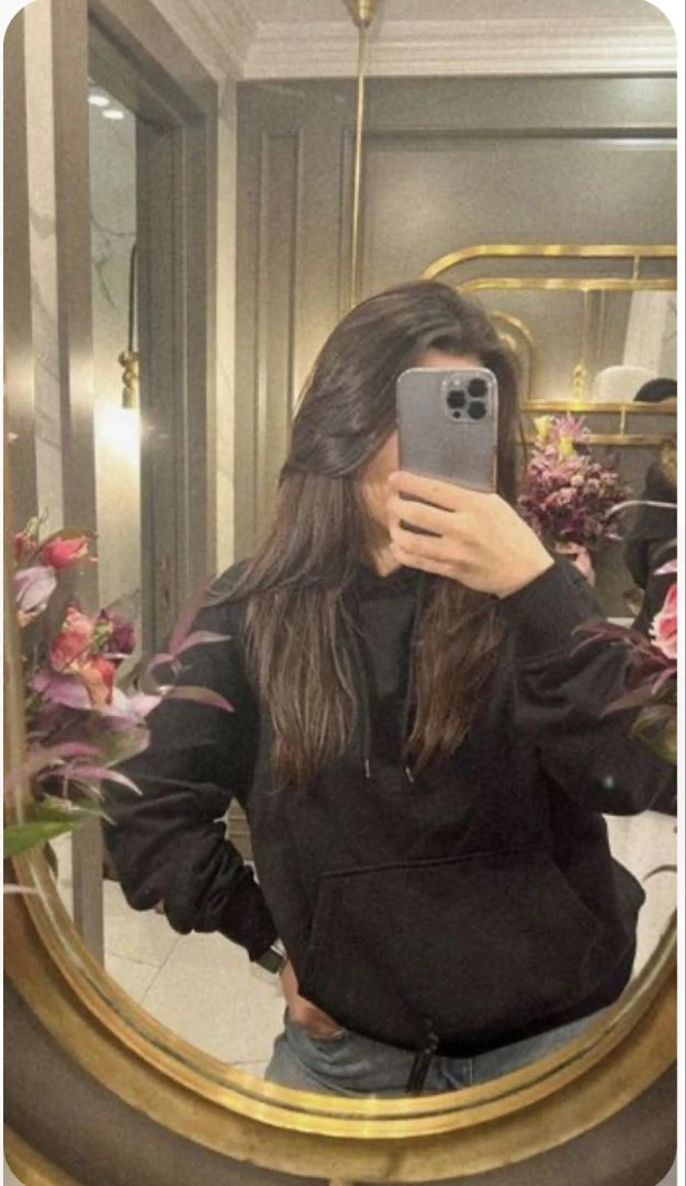 Nisha Taaa